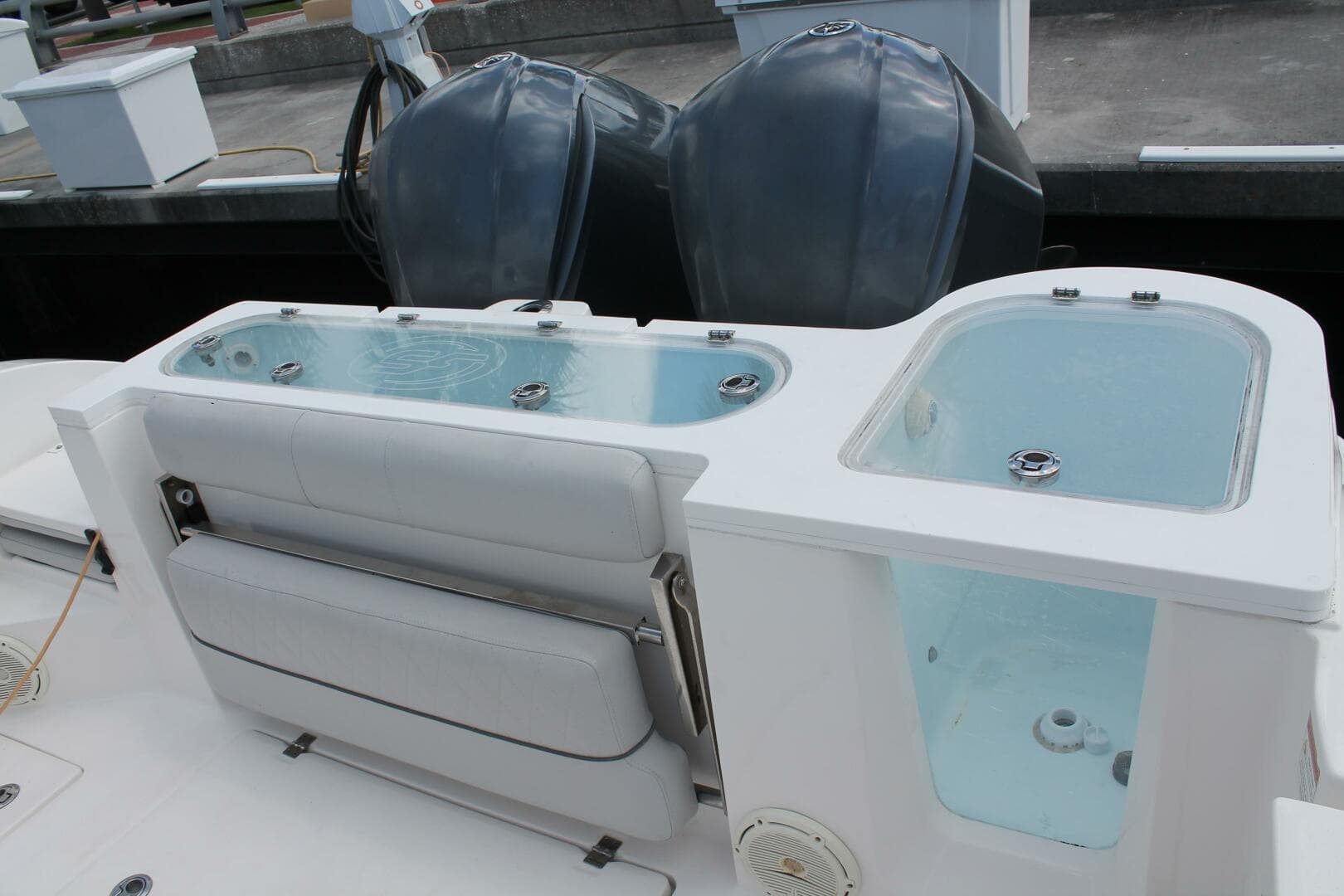 2018 Sea Fox 328 Commander