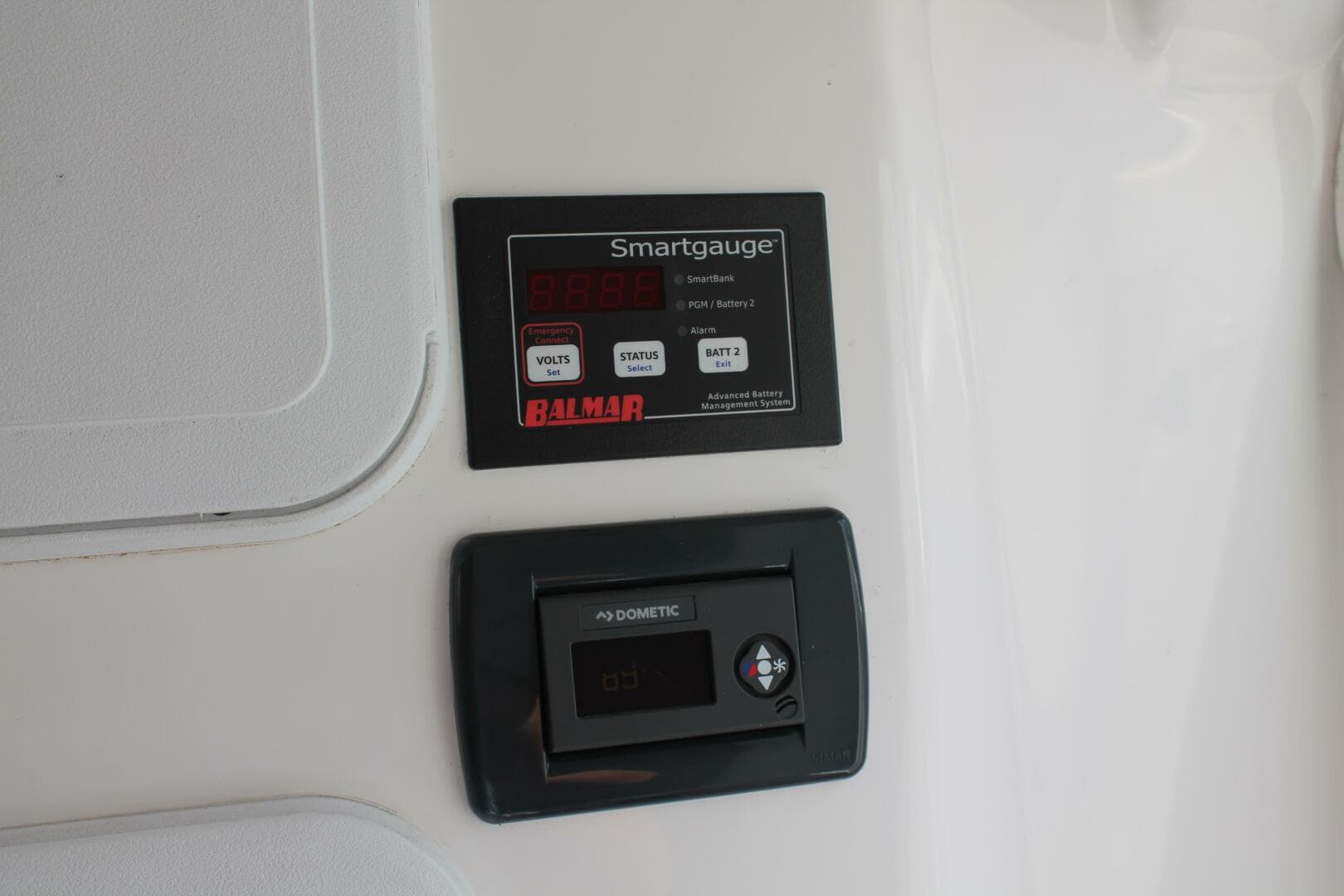 2018 Sea Fox 328 Commander