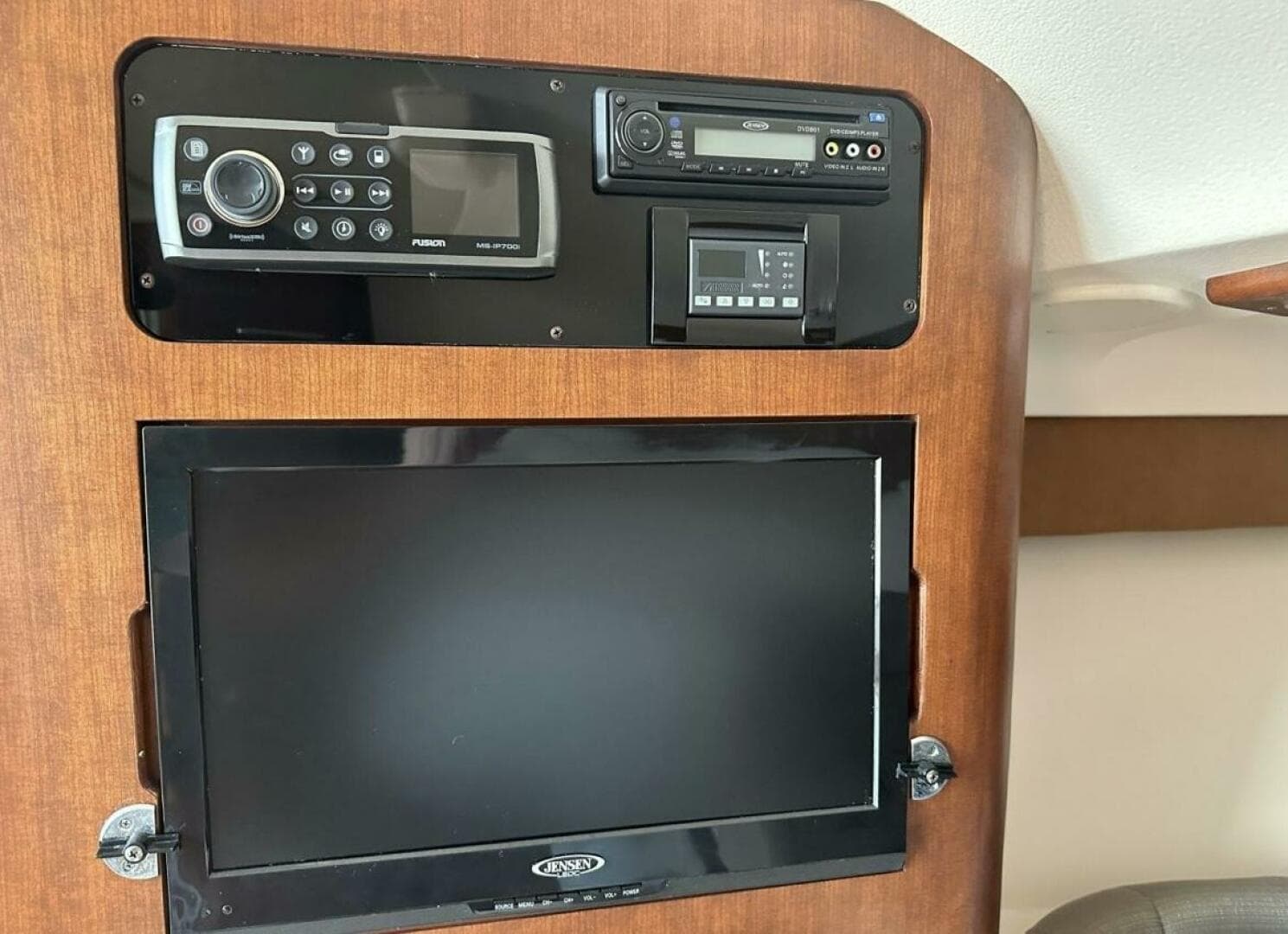 2014 Grady-White Express 330