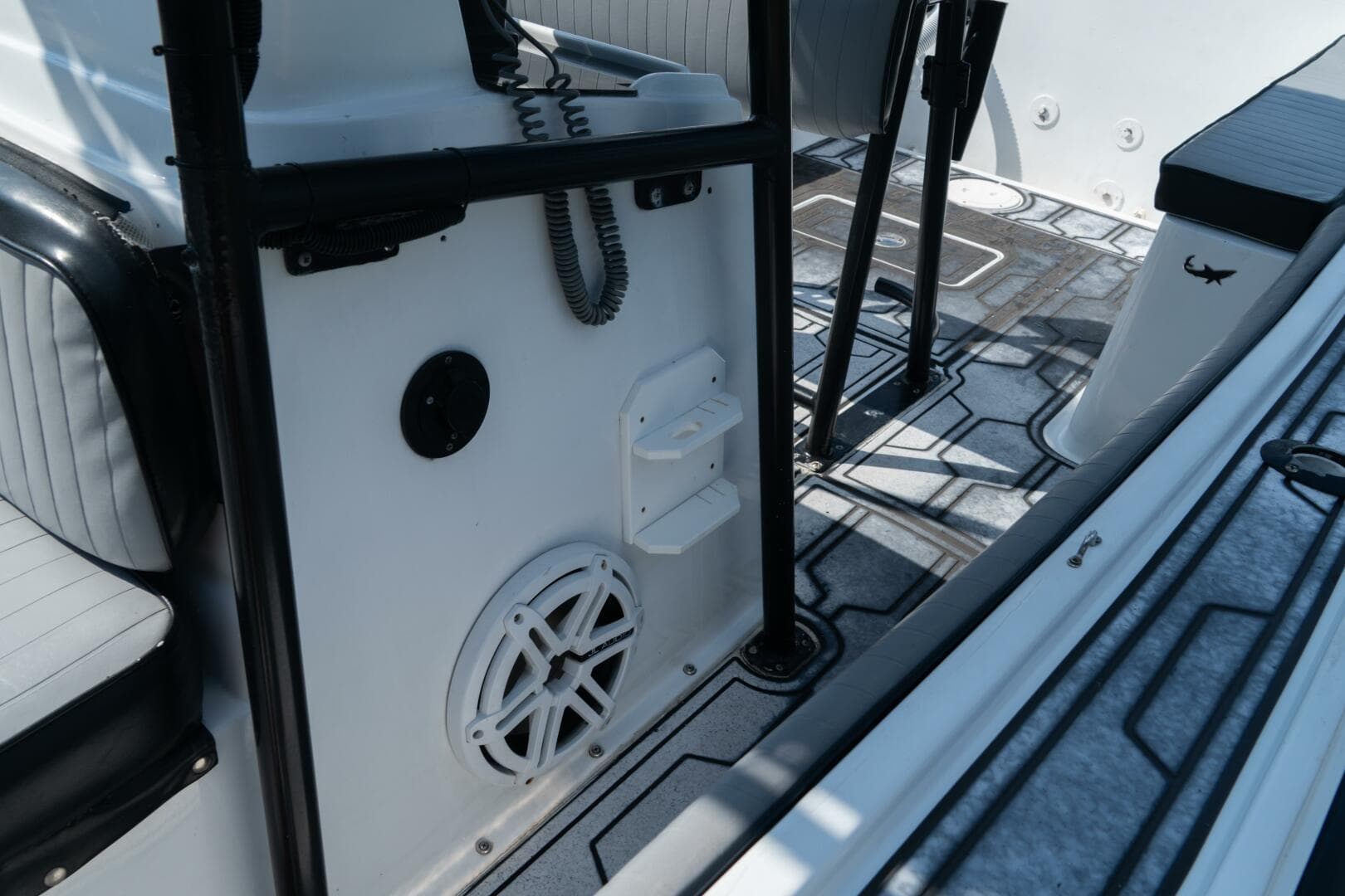 1980 Mako 214 Walkaround