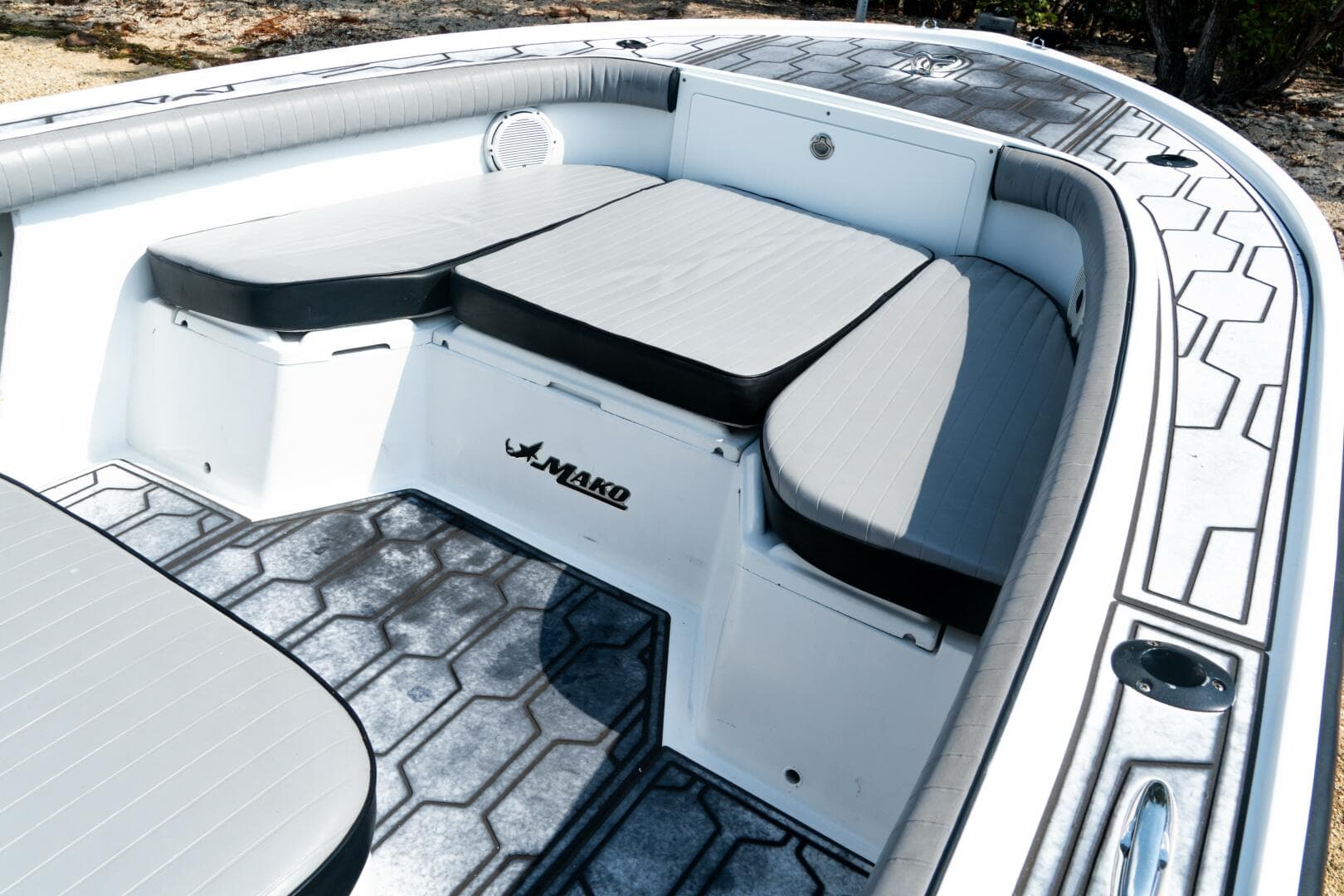 1980 Mako 214 Walkaround