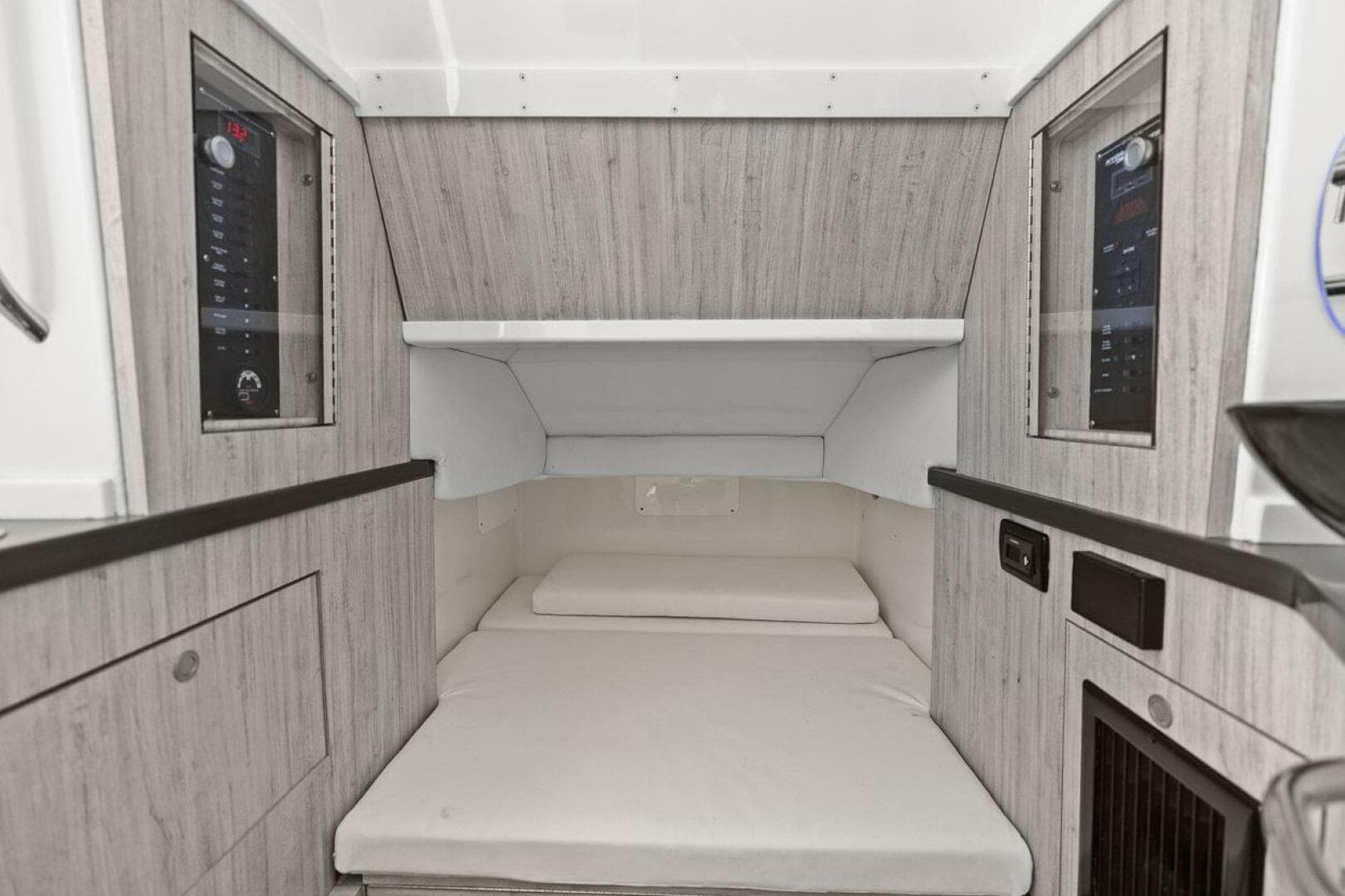 2019 Hydra-Sports 4200 Siesta