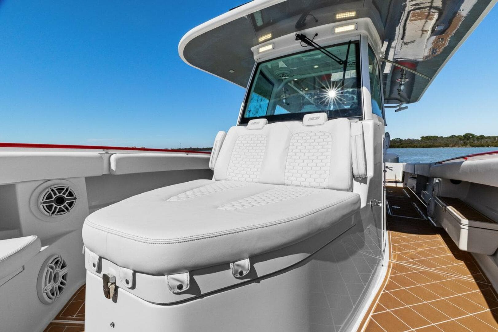 2019 Hydra-Sports 4200 Siesta