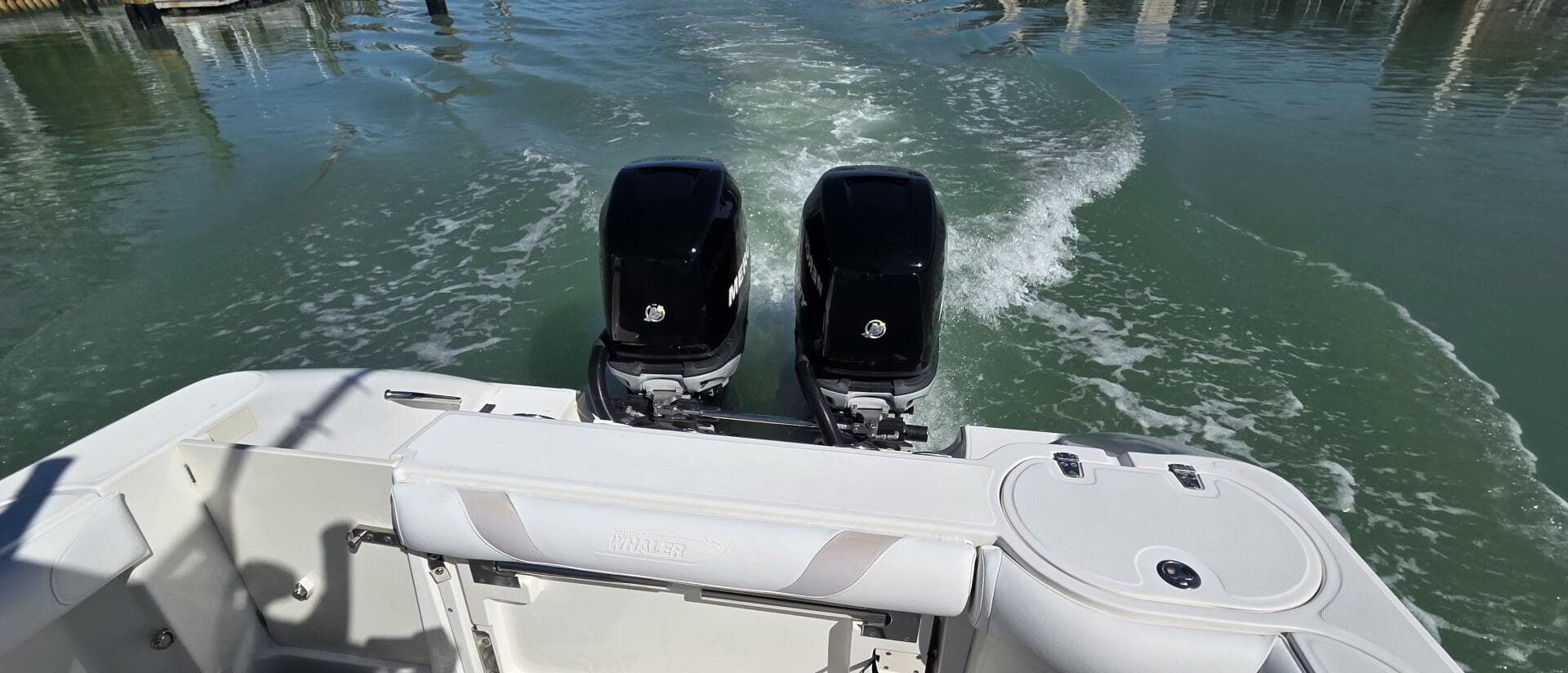 2006 Boston Whaler 270 Outrage