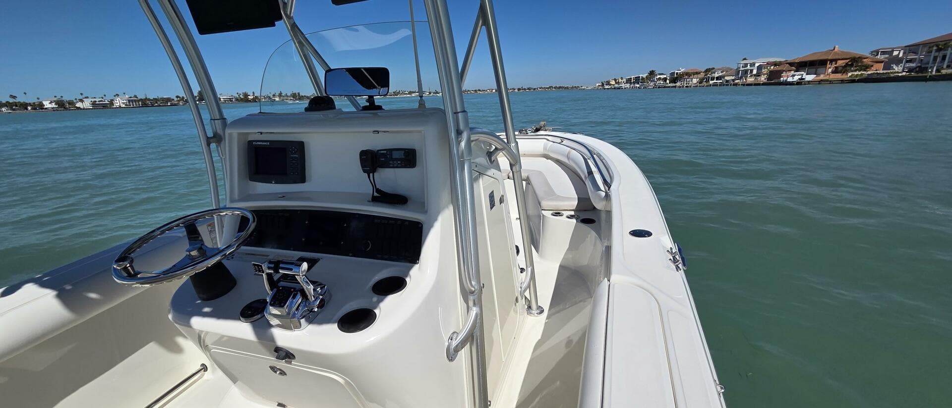 2006 Boston Whaler 270 Outrage