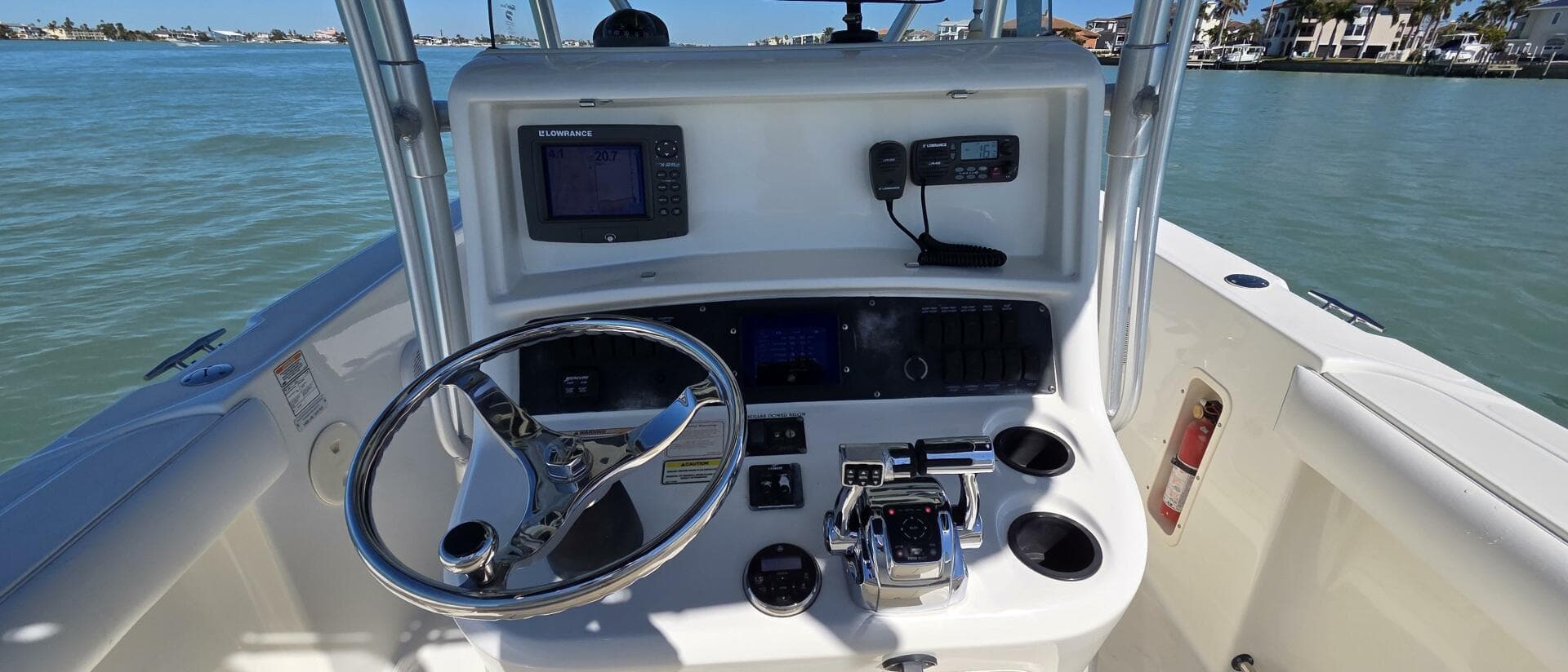 2006 Boston Whaler 270 Outrage