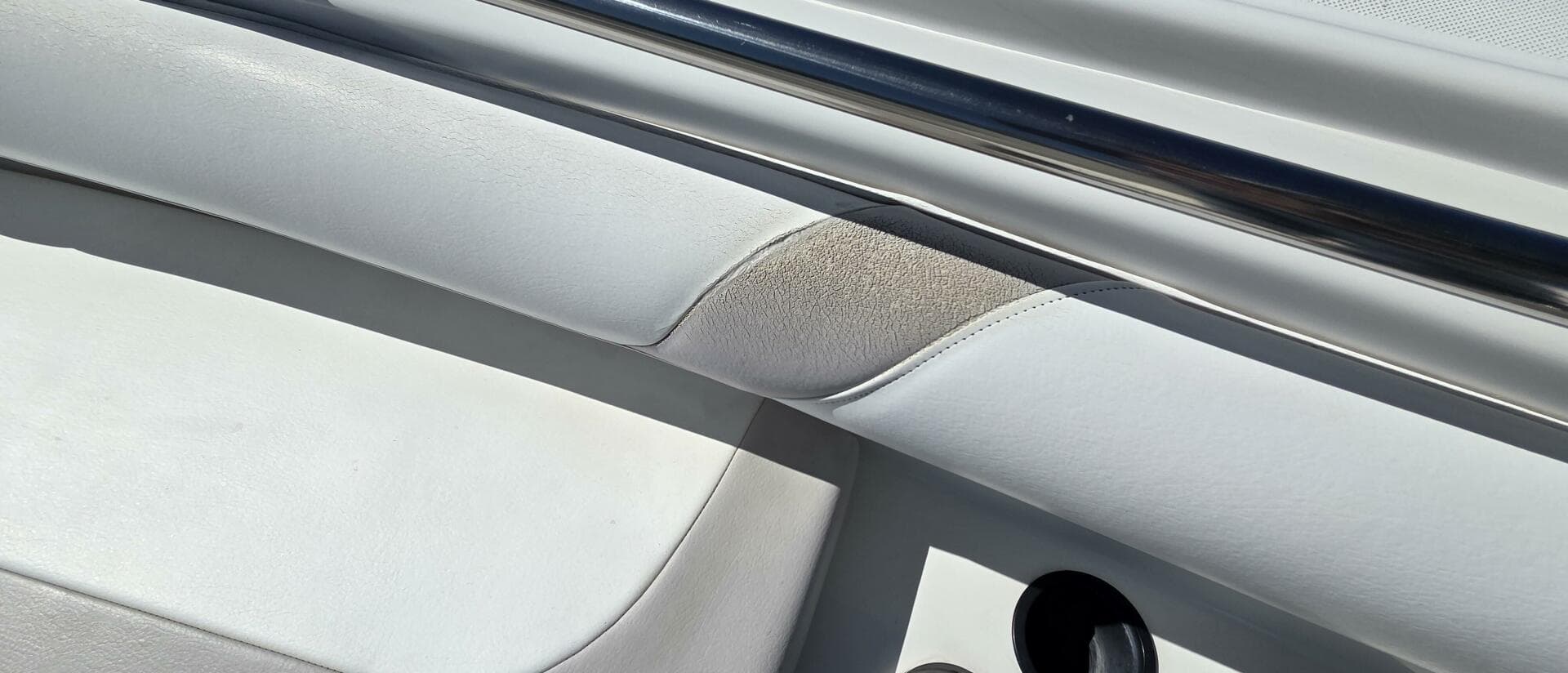 2006 Boston Whaler 270 Outrage