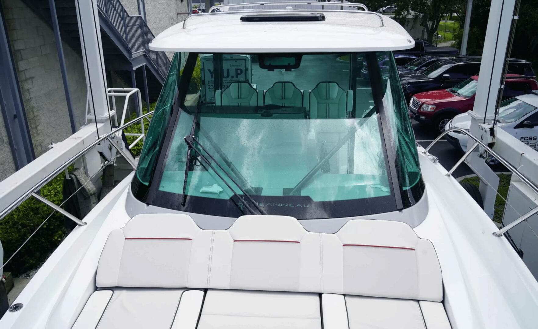 2025 Jeanneau 