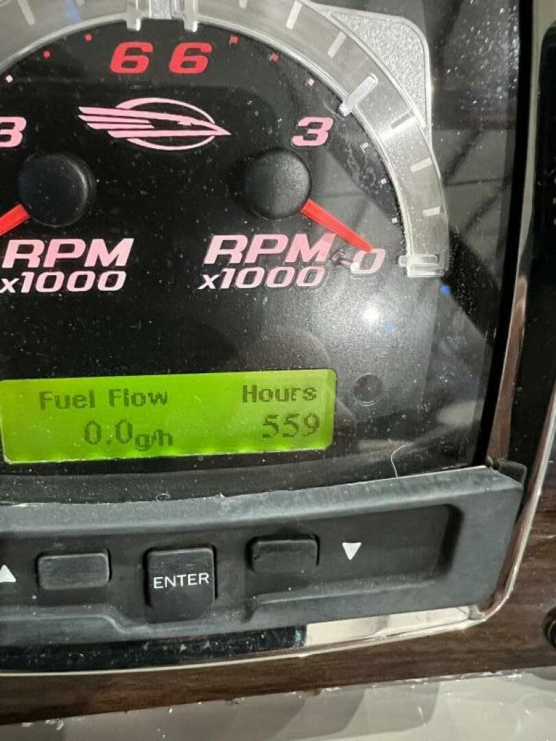 2008 Chaparral 350 Signature