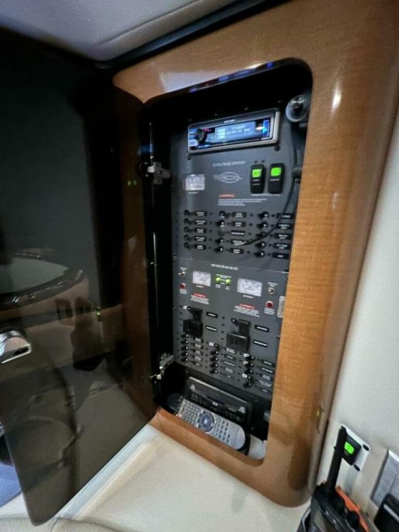 2008 Chaparral 350 Signature