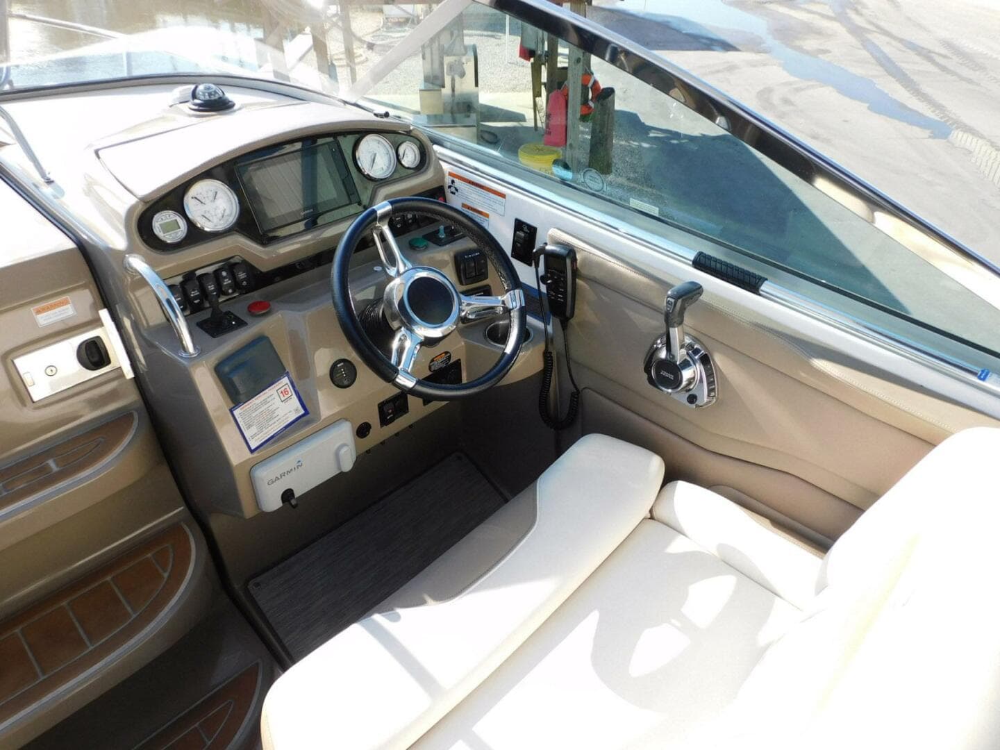 2019 Regal 28 Express