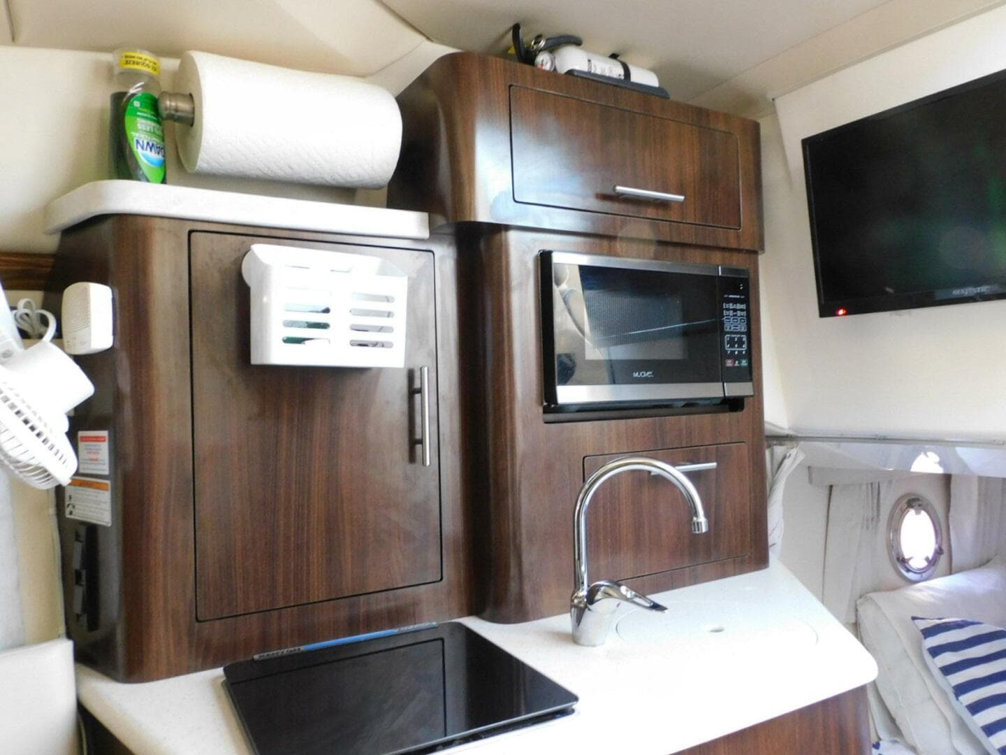 2019 Regal 28 Express