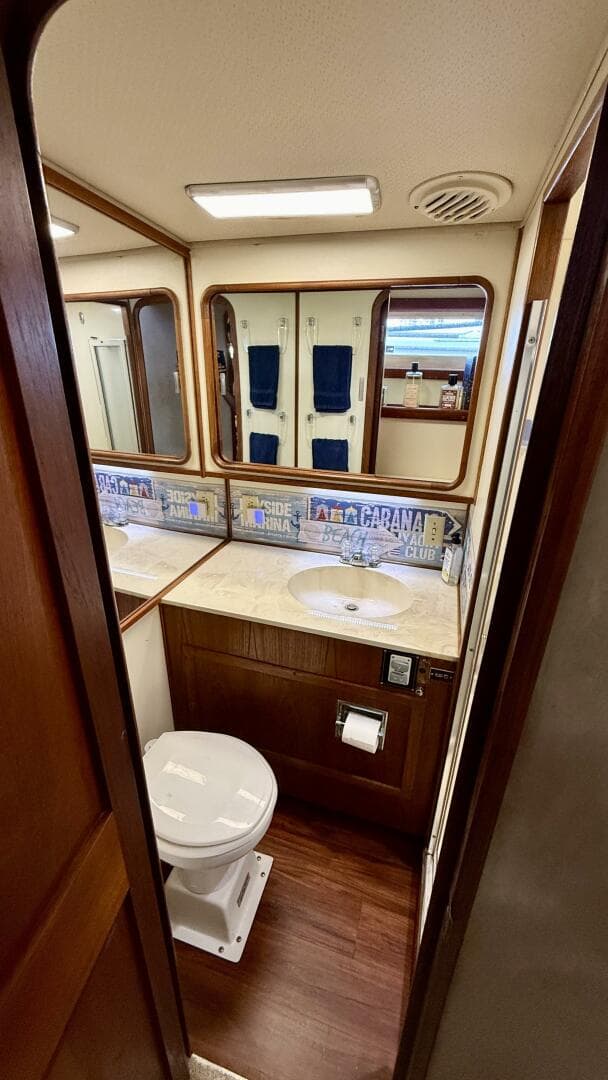 1987 Chris-Craft 500 Constellation