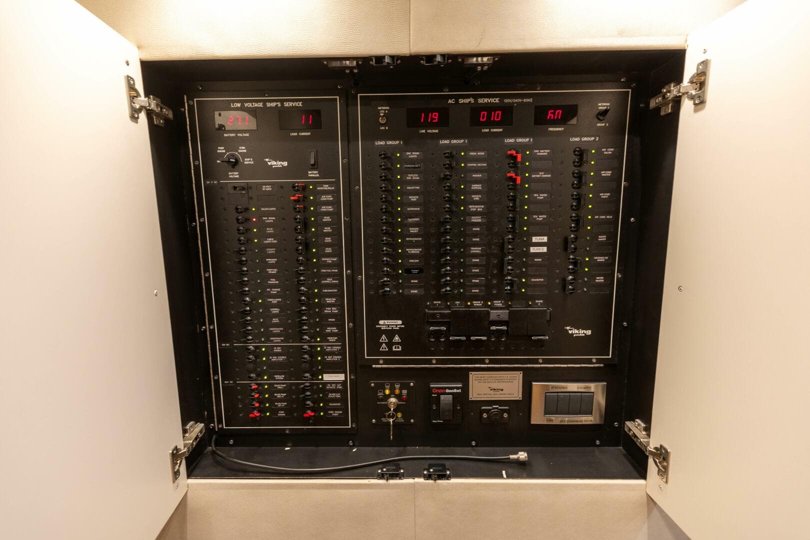 2015 Viking 52 Sport Tower- UP TO IT- Breakers