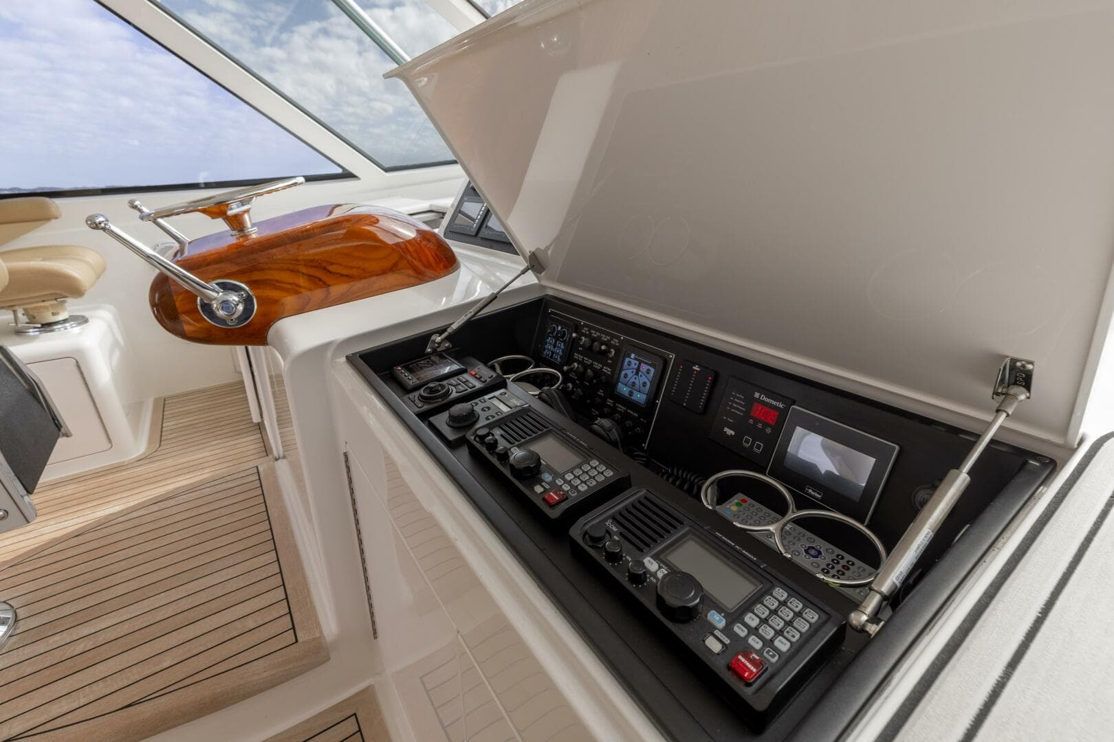2015 Viking 52 Sport Tower- UP TO IT- Helm