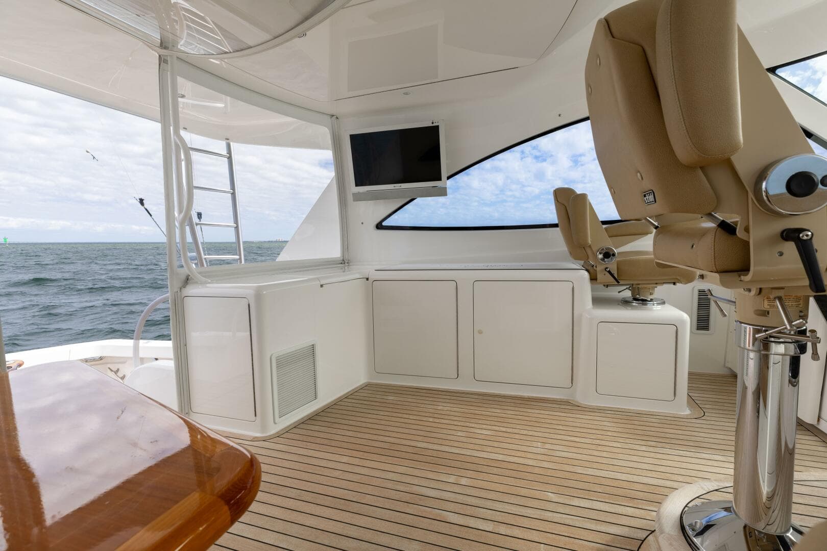 2015 Viking 52 Sport Tower- UP TO IT- Helm
