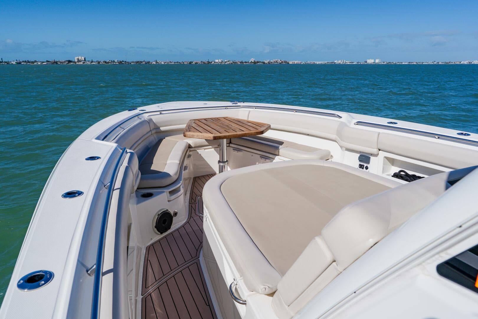 2019 Boston Whaler 380 Outrage