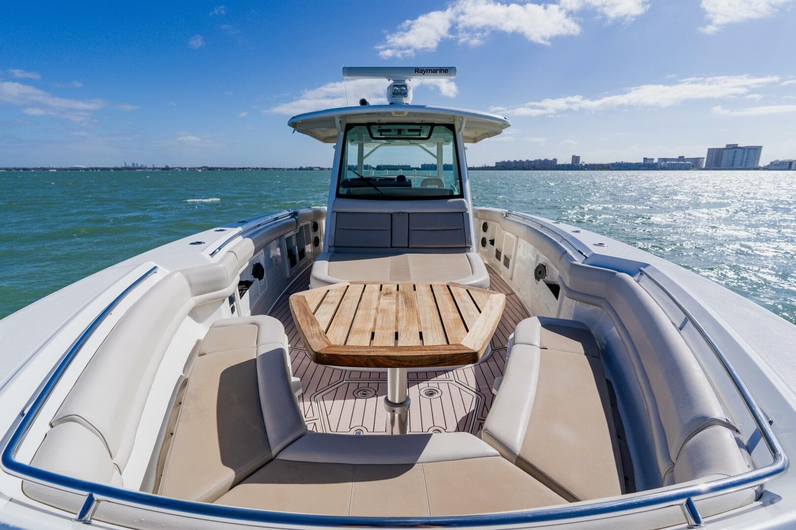 2019 Boston Whaler 380 Outrage