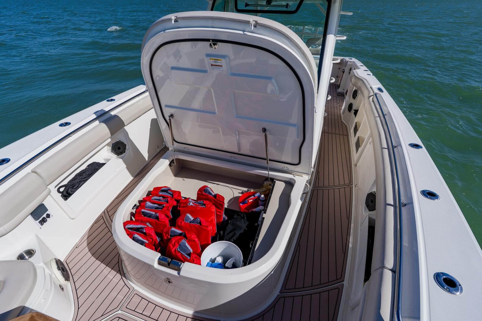 2019 Boston Whaler 380 Outrage