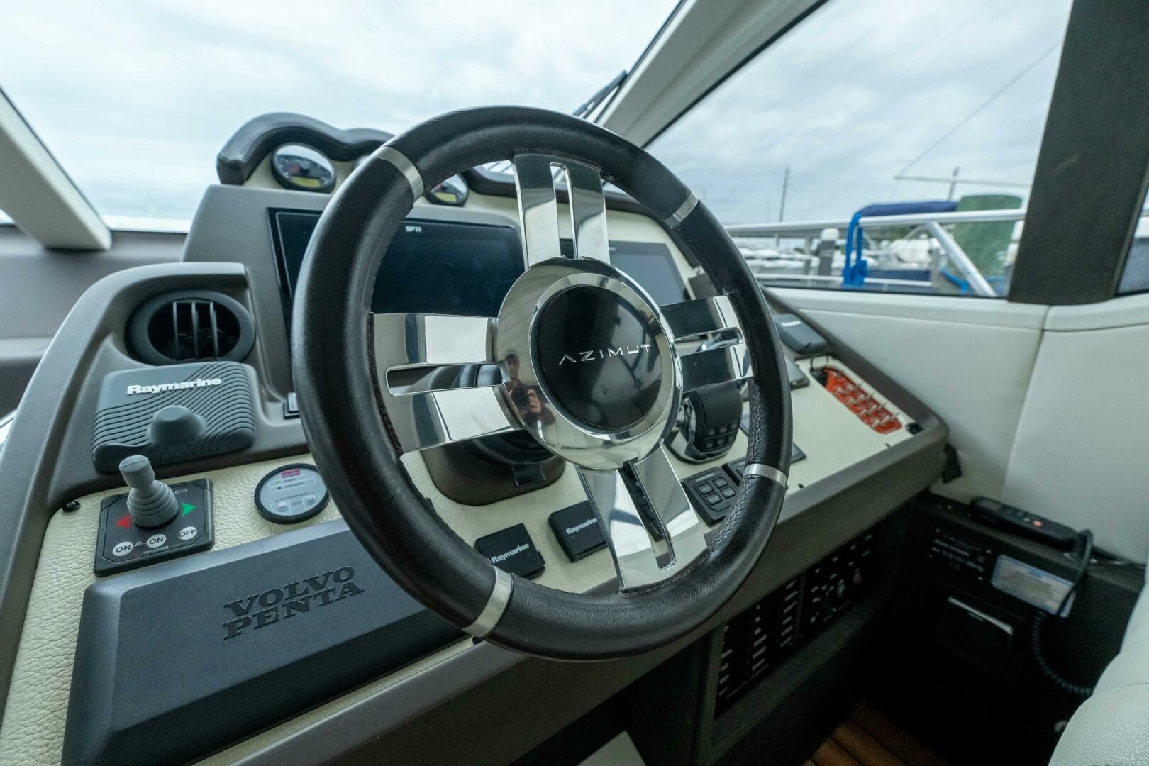 2015 Azimut 55S Lithium