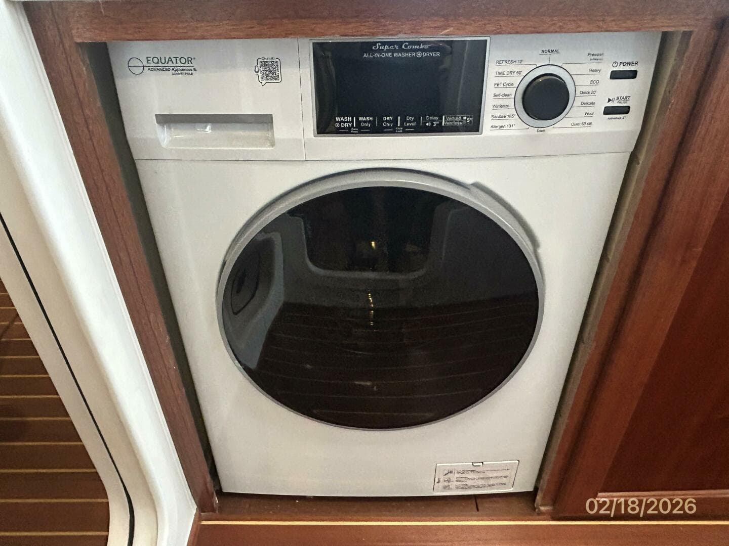 37' Great Harbour washer-dryer