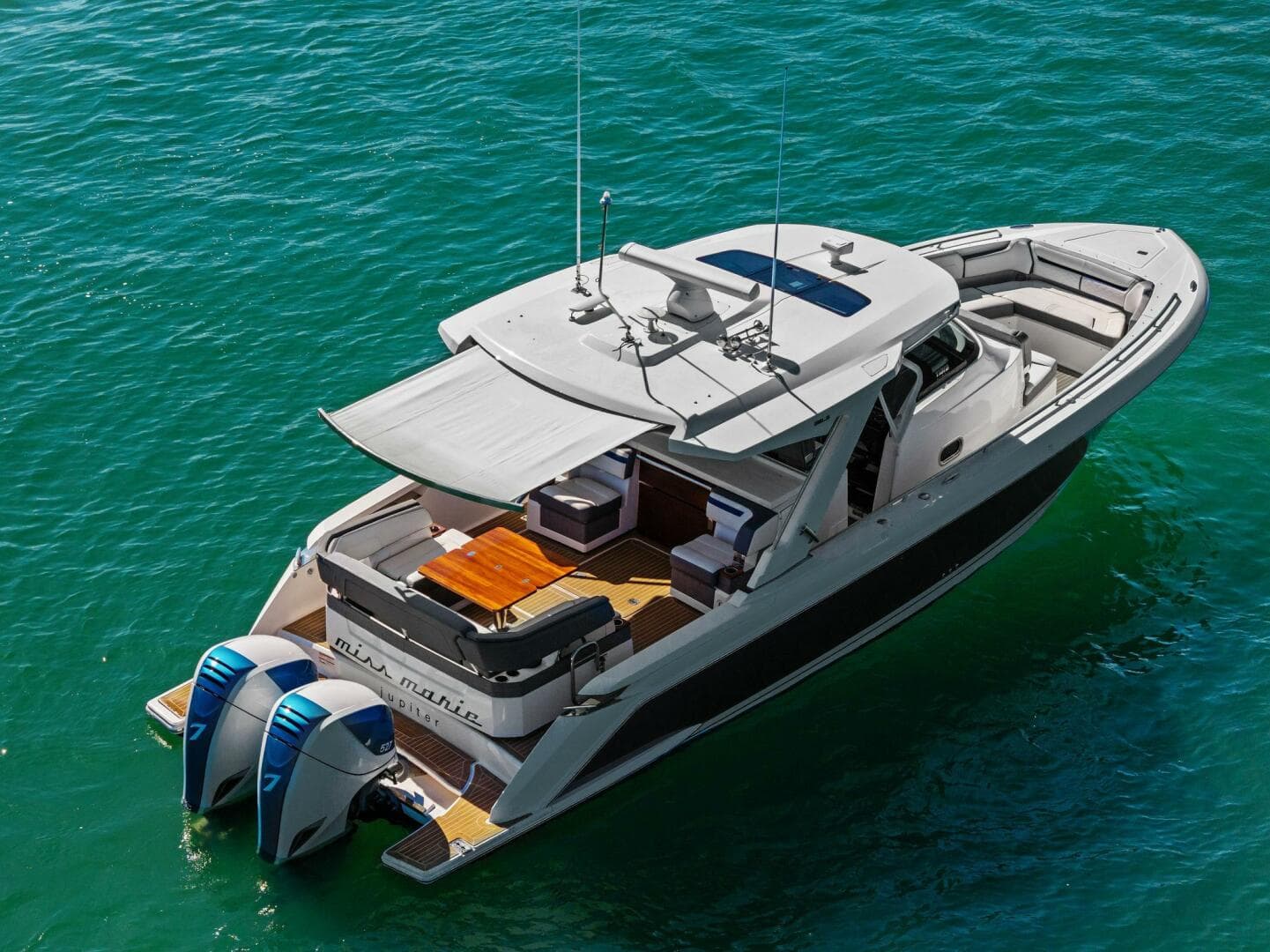 2019 Tiara Yachts 38 LS