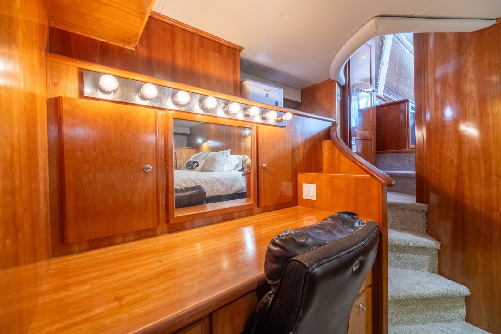 2003 Navigator 5700