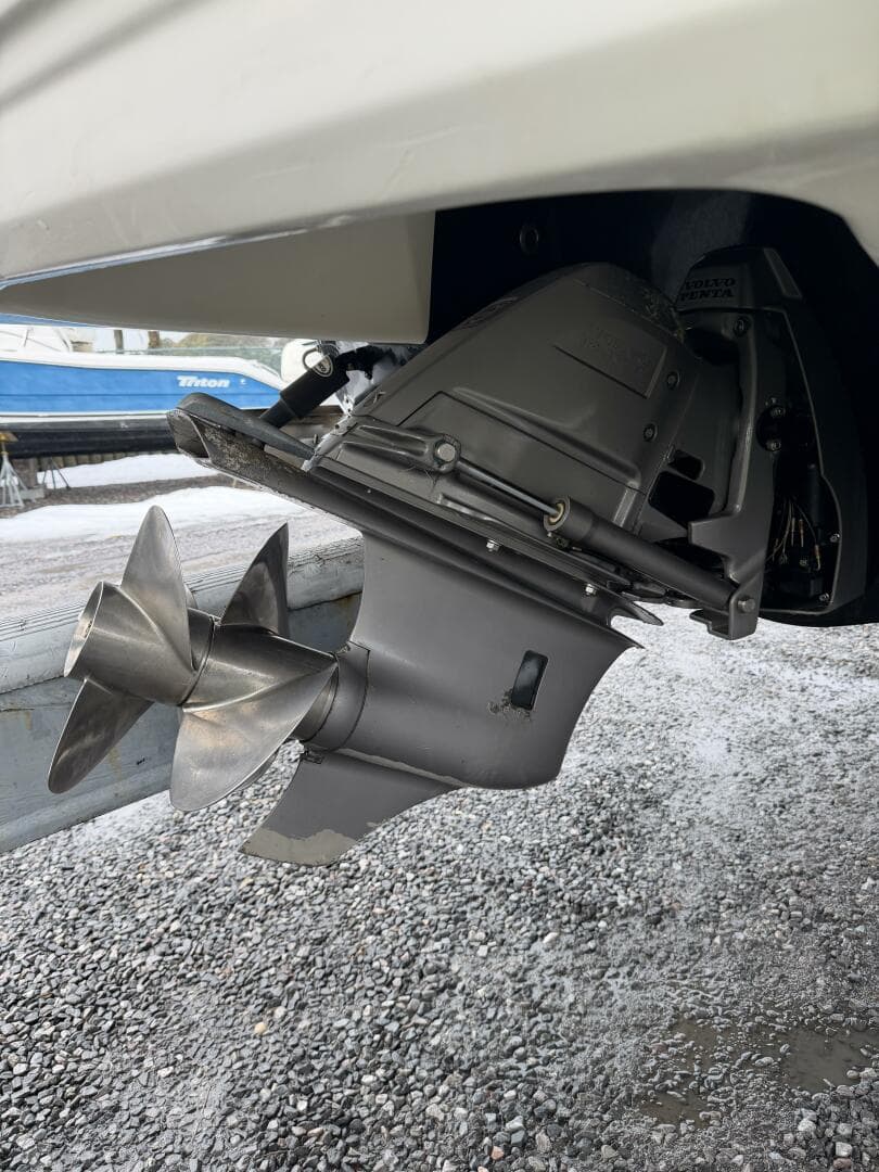 2016 Chaparral 264 Sunsesta