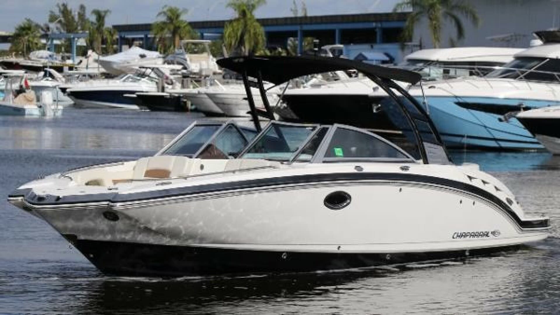 2016 Chaparral 264 Sunsesta