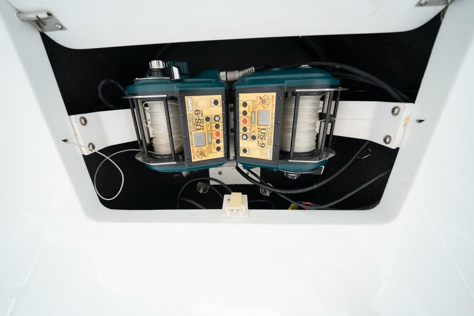 2005 Viking 52 Convertible "Aquaholic"