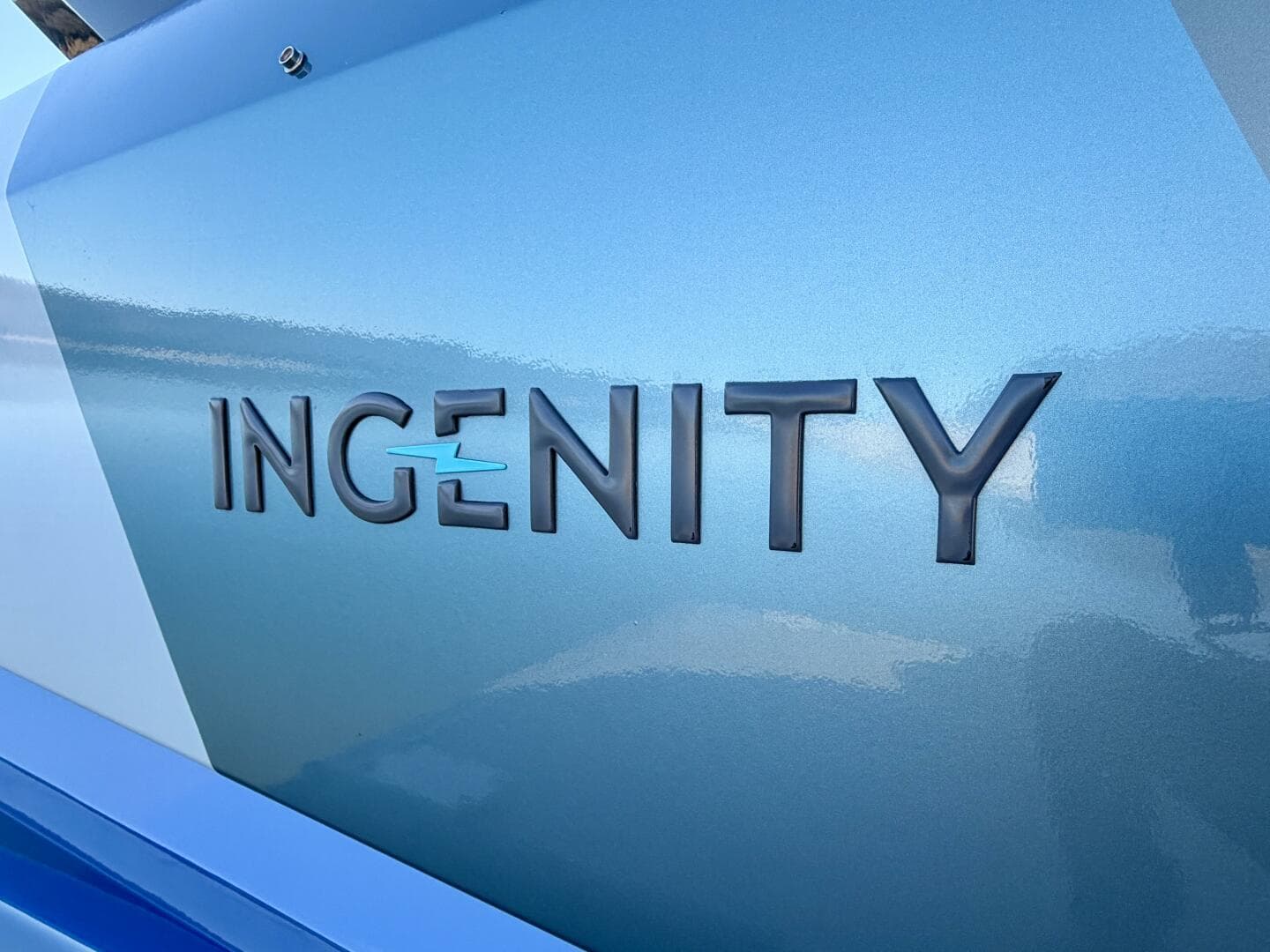 2023 Correct Craft Ingenity 23EL2 Electric Boat