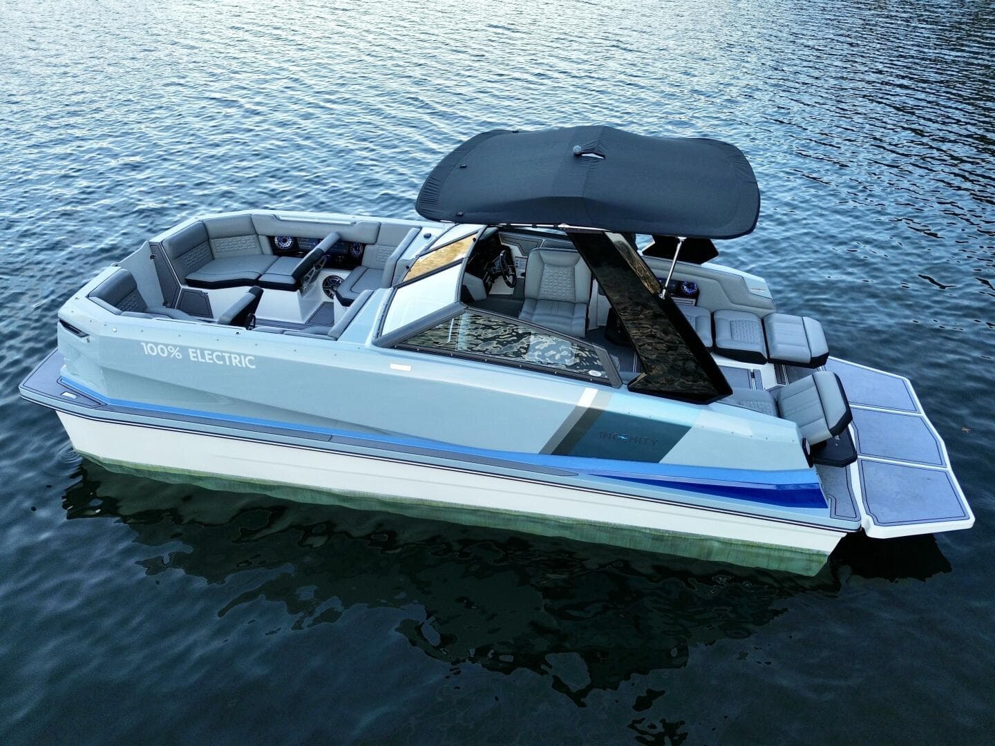 2023 Correct Craft Ingenity 23EL2 Electric Boat