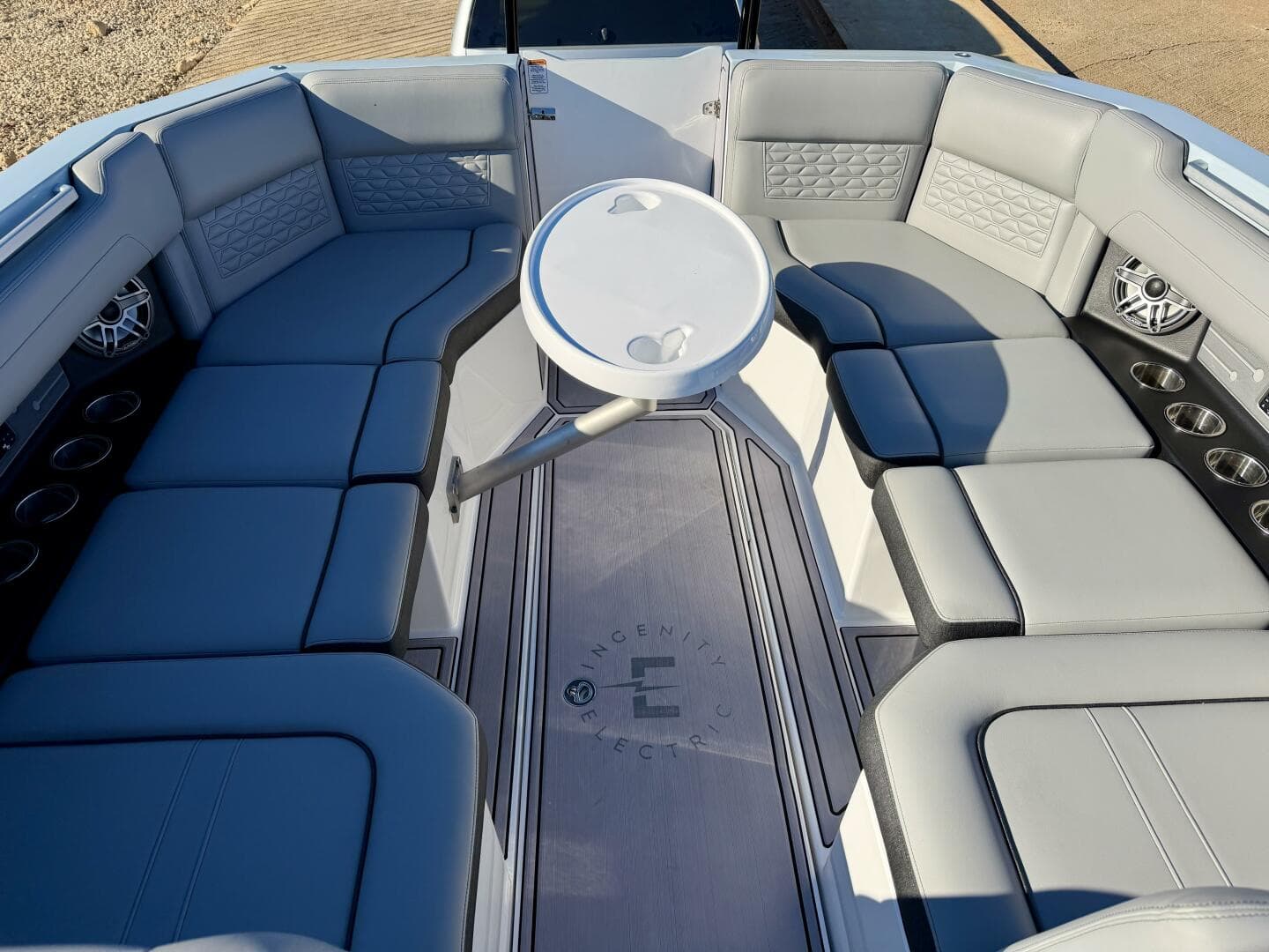 2023 Correct Craft Ingenity 23EL2 Electric Boat