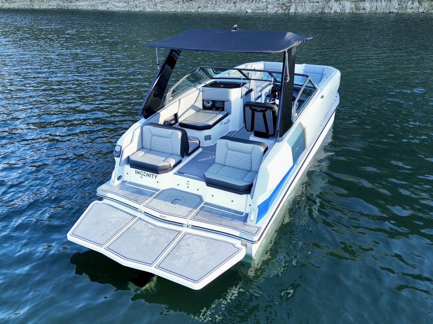 2023 Correct Craft Ingenity 23EL2 Electric Boat
