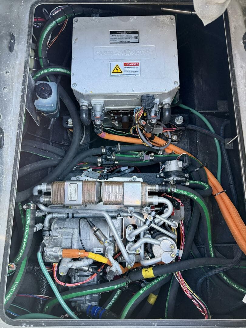 2023 Correct Craft Ingenity 23EL2 Electric Boat