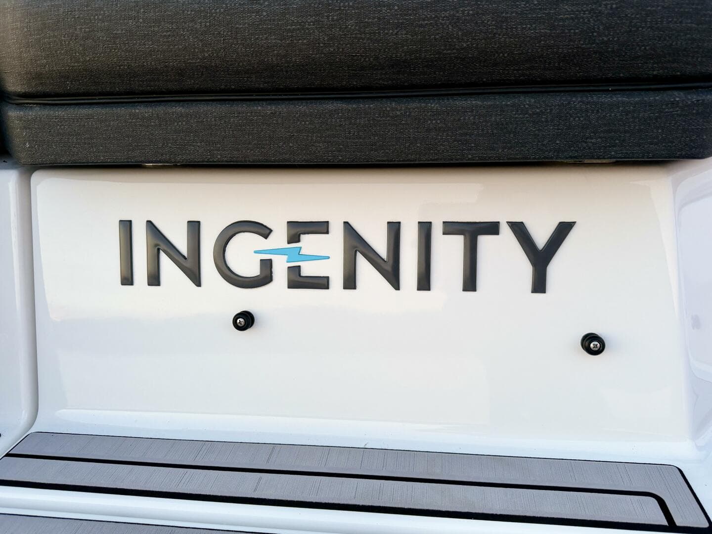 2023 Correct Craft Ingenity 23EL2 Electric Boat