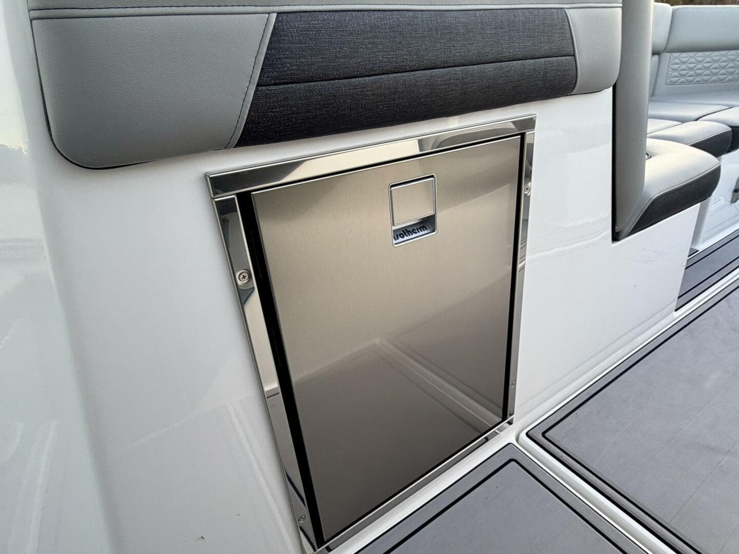 2023 Correct Craft Ingenity 23EL2 Electric Boat