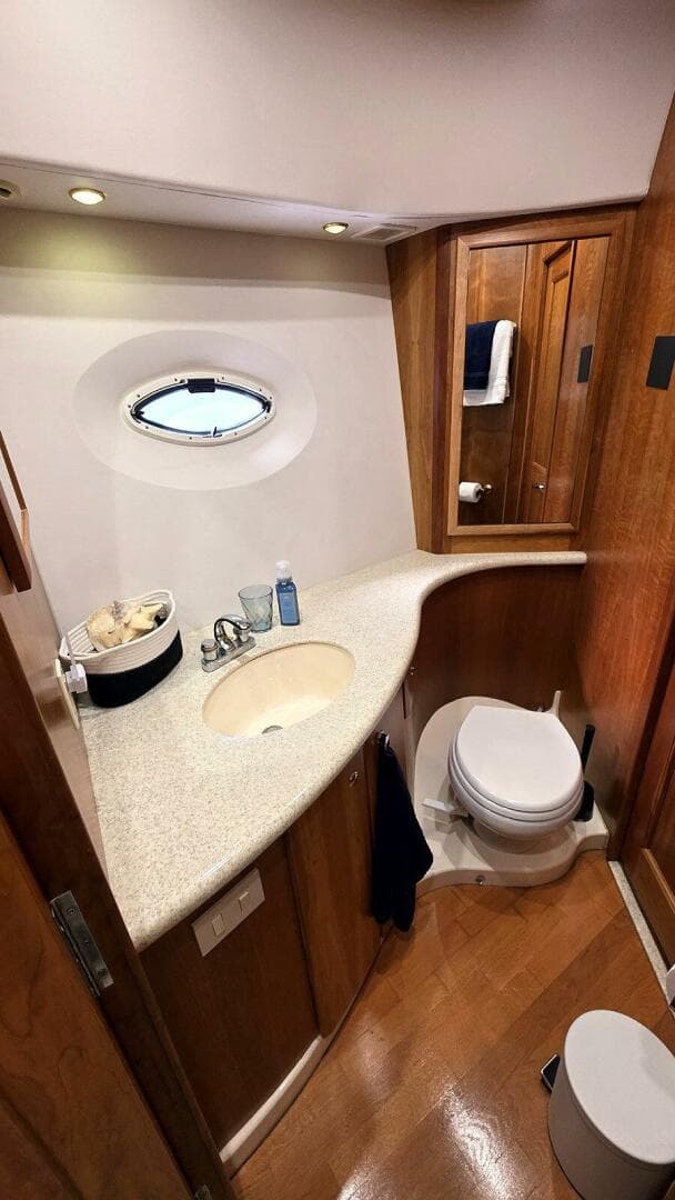 Head - Vanity and Toilet