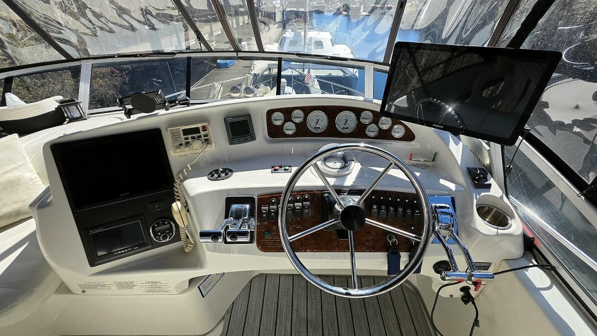 Flybridge Helm