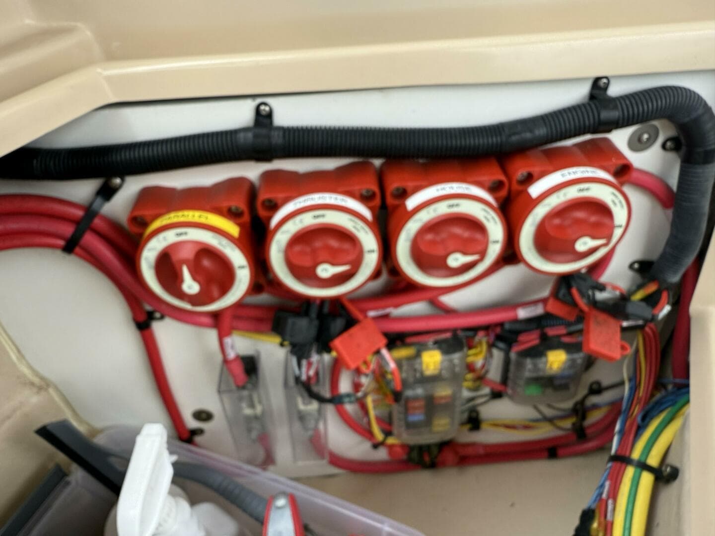 2016 Ranger Tugs R-25 SC