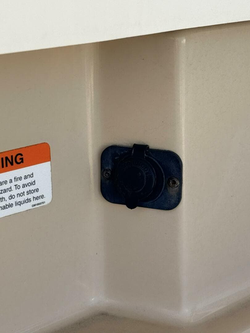 2016 Ranger Tugs R-25 SC