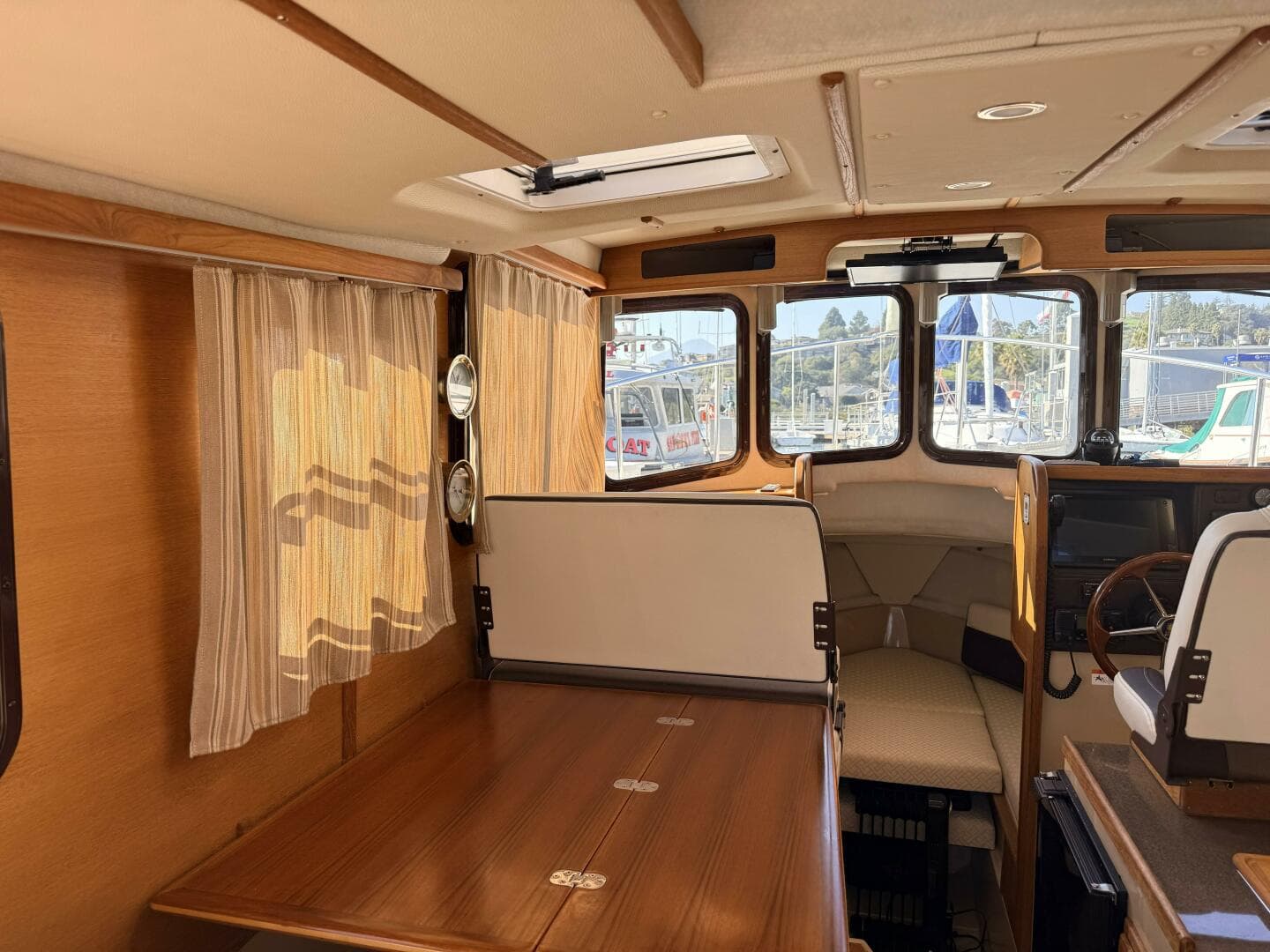 2016 Ranger Tugs R-25 SC