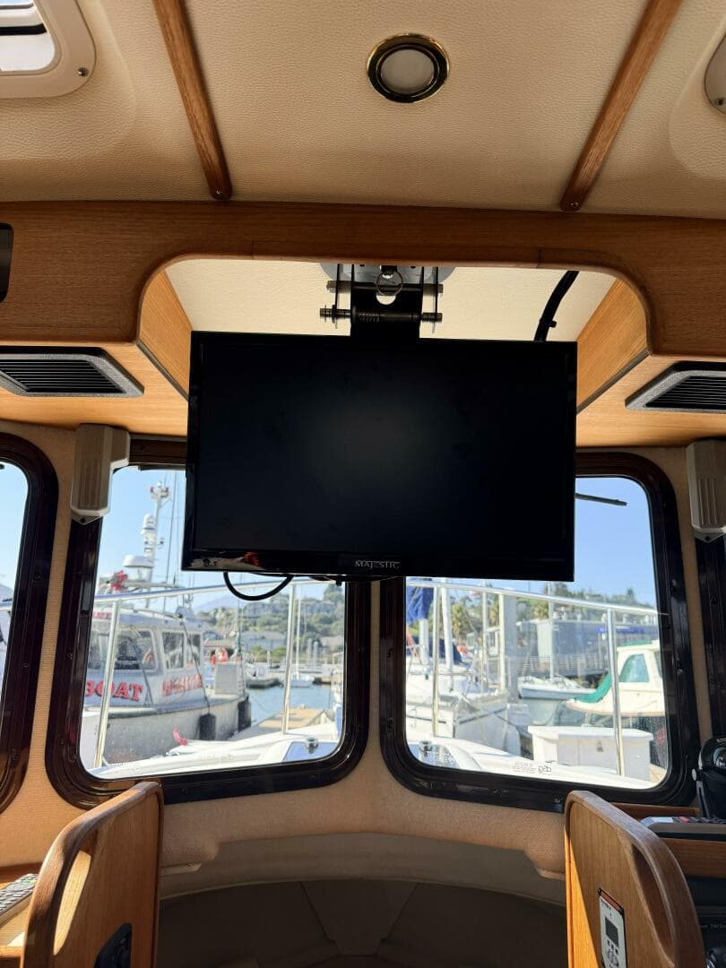 2016 Ranger Tugs R-25 SC