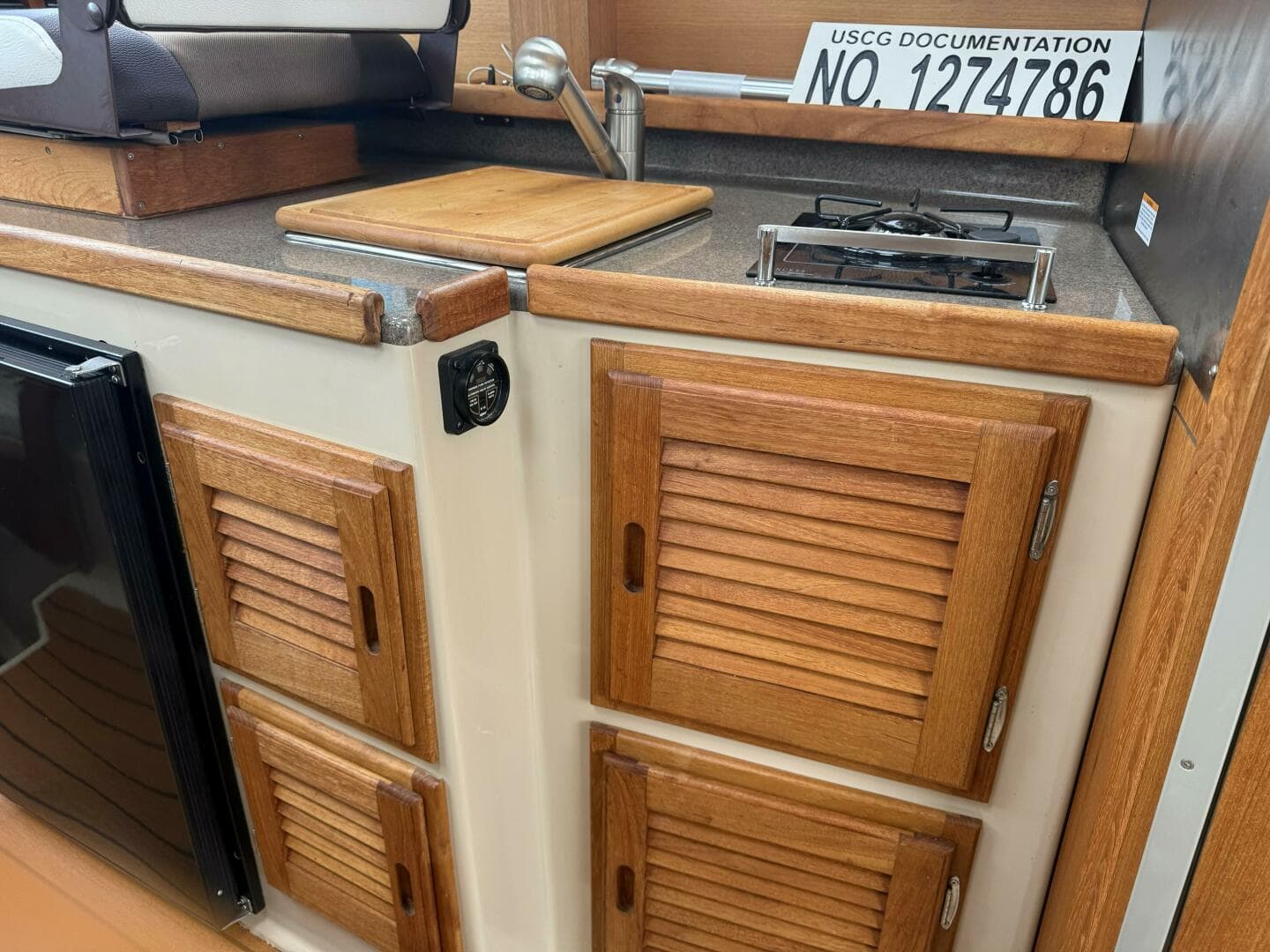 2016 Ranger Tugs R-25 SC