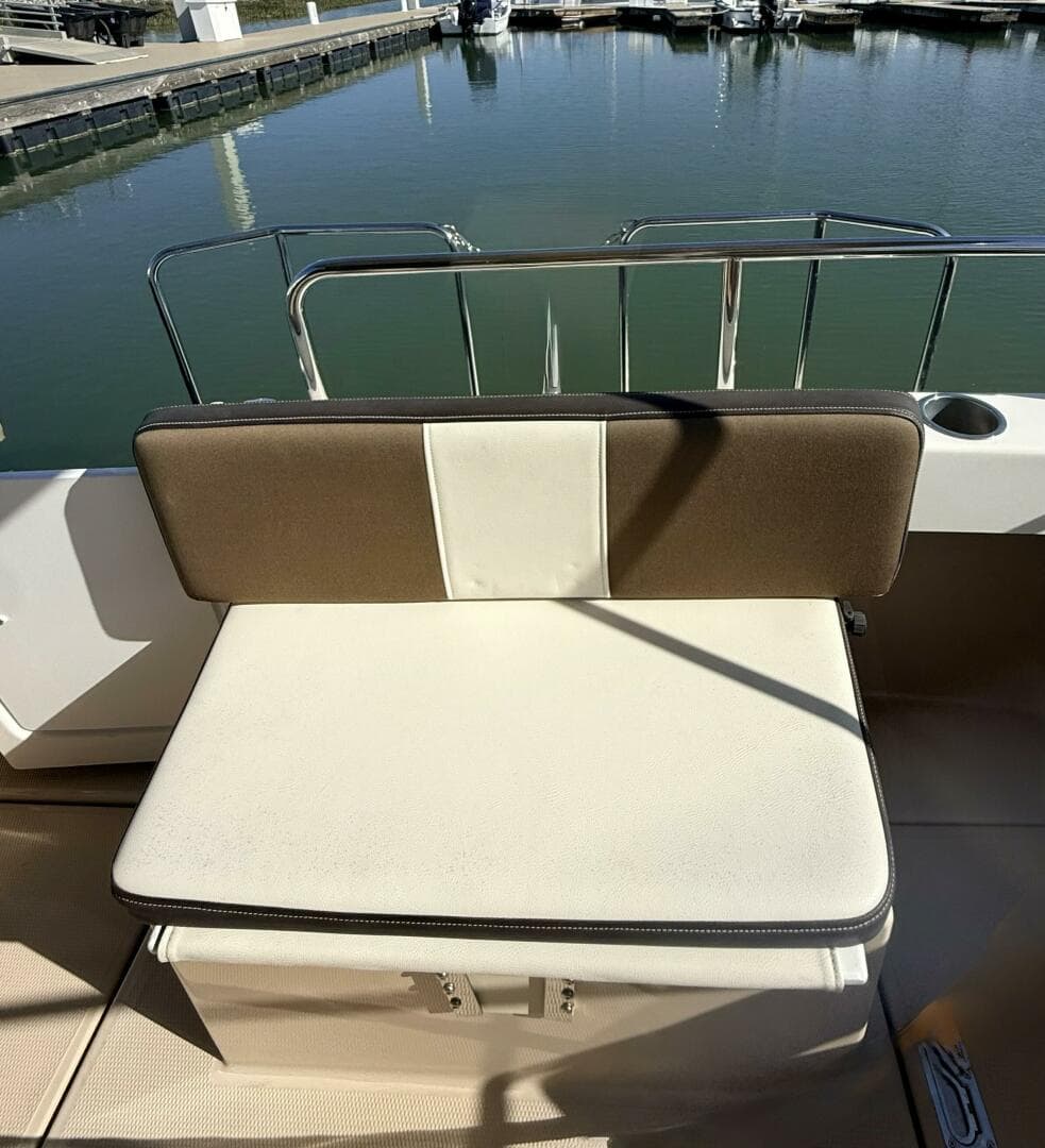 2016 Ranger Tugs R-25 SC