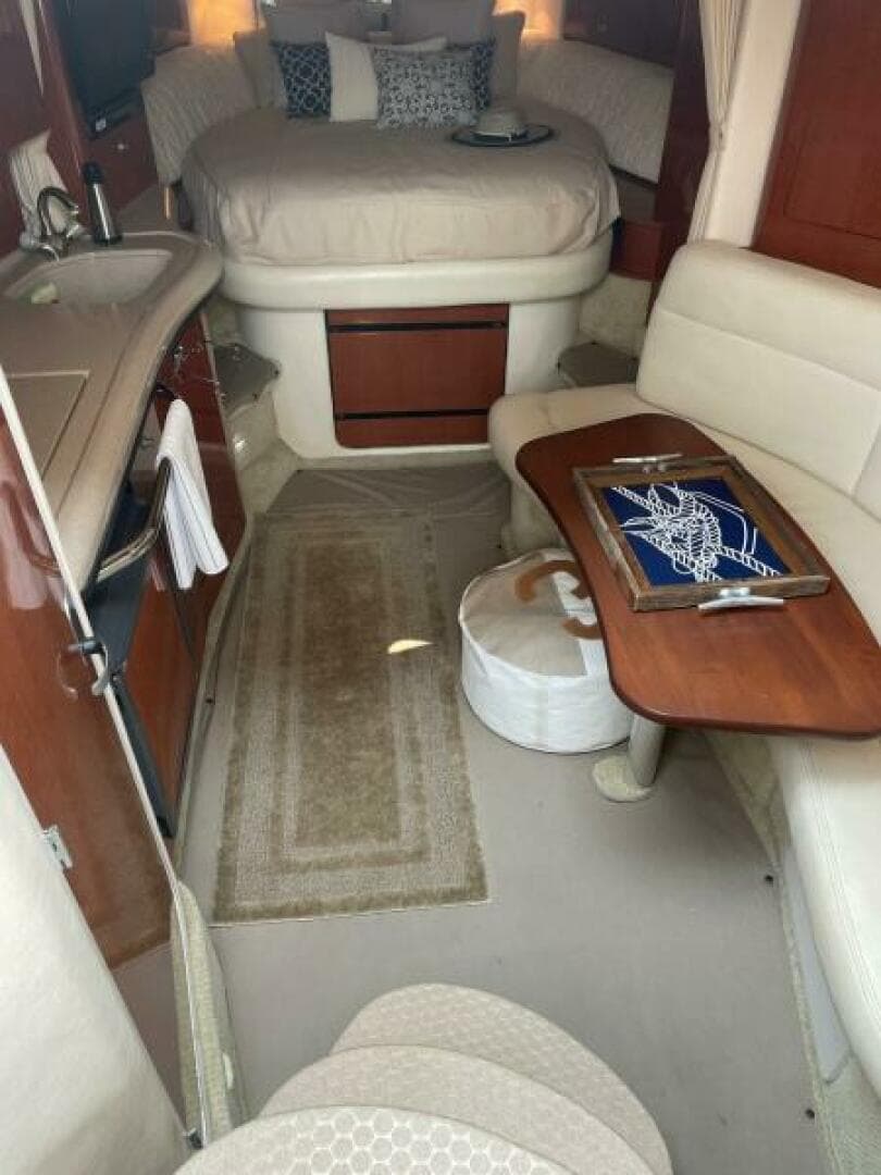 2005 Sea Ray Sundancer 320