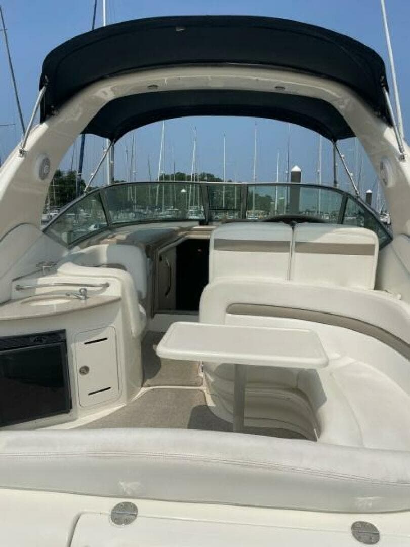 2005 Sea Ray Sundancer 320