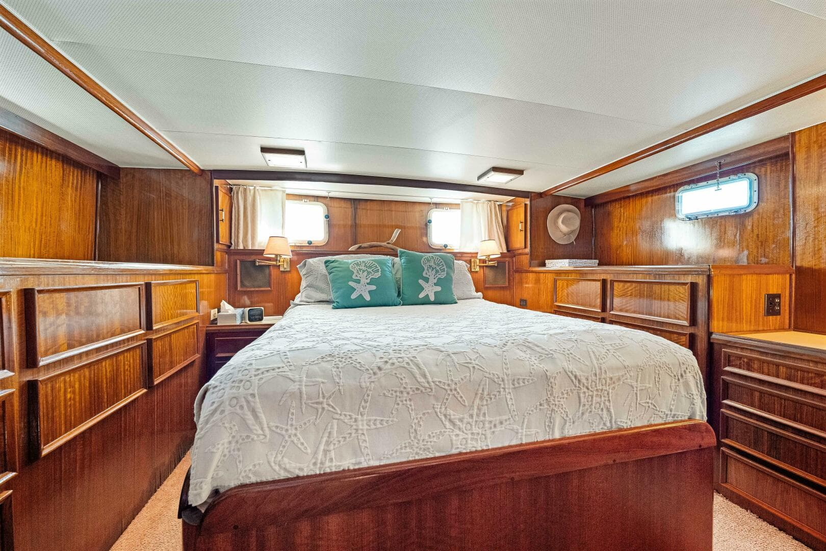 1979 Hatteras 53 Classic