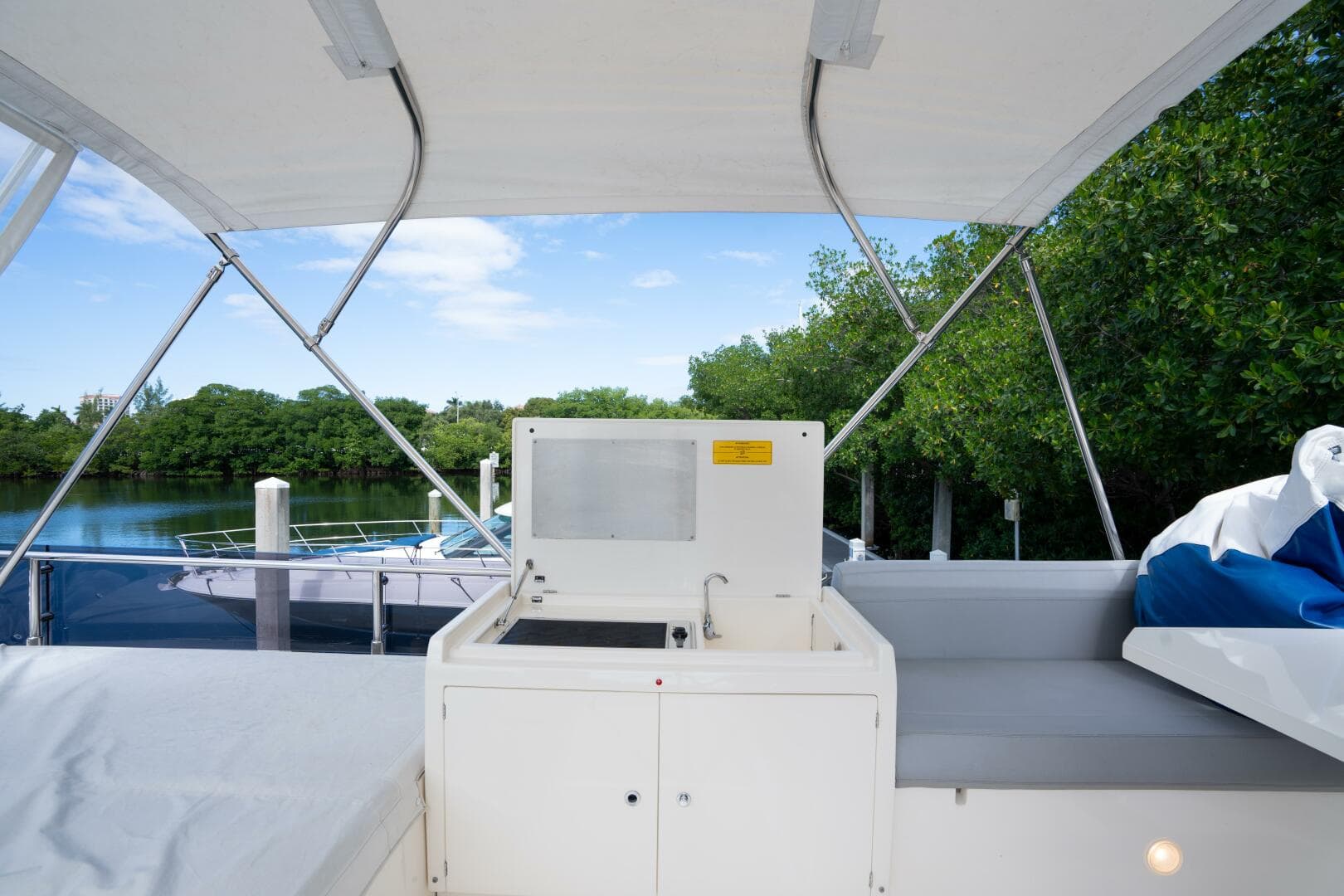 2018 Ferretti Yachts 450 Fly