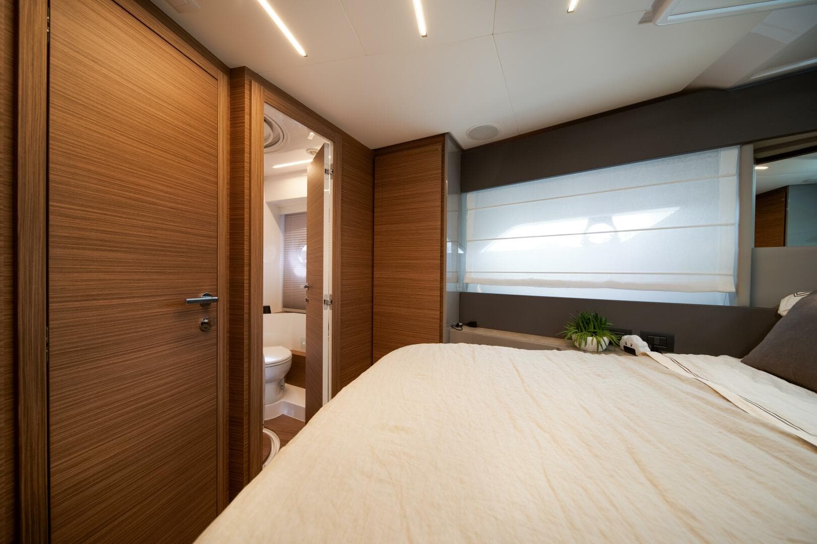 2018 Ferretti Yachts 450 Fly